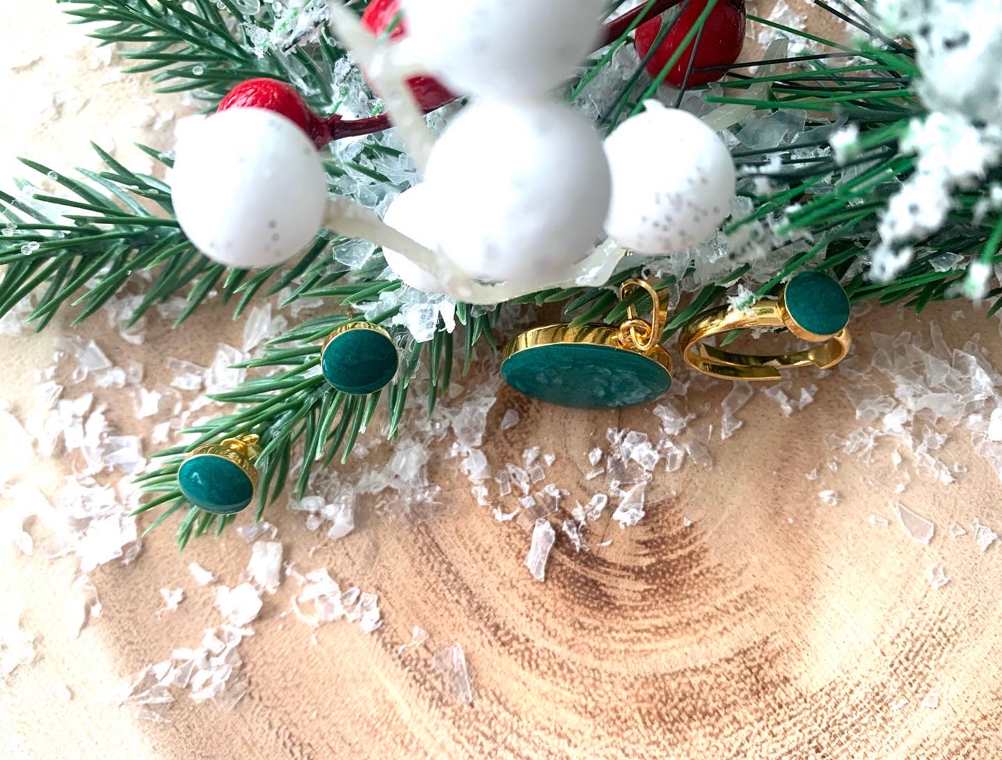 Komplet bizuterii srebro pozlacane z ciemna zielenią 3.